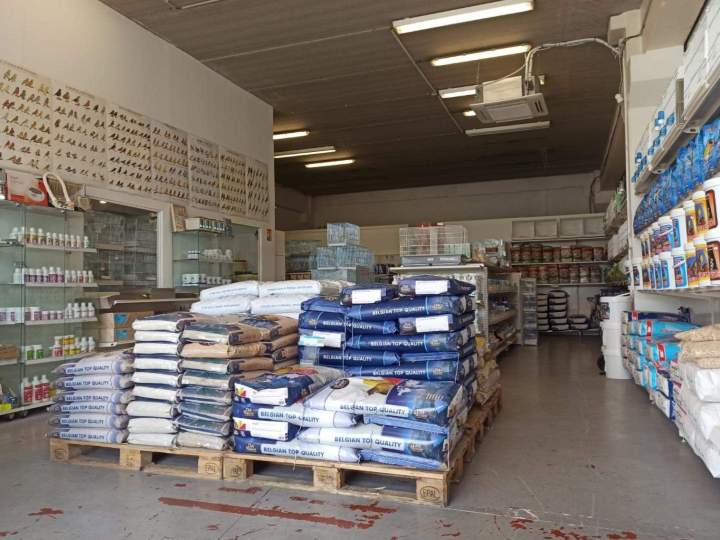 Large choix d'aliments pour oiseaux Marignane