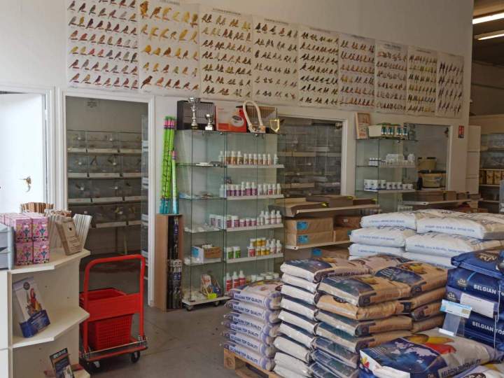 Produits alimentaire, de santé et d'hygiène pour oiseaux Marignane